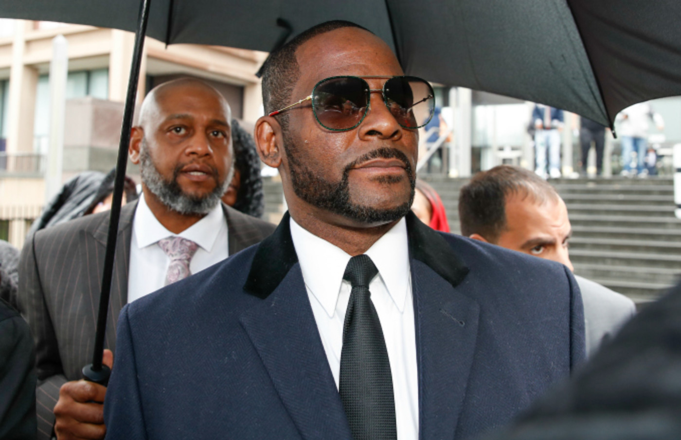 Bench Warrant Issued For R Kelly After Failing To Appear At