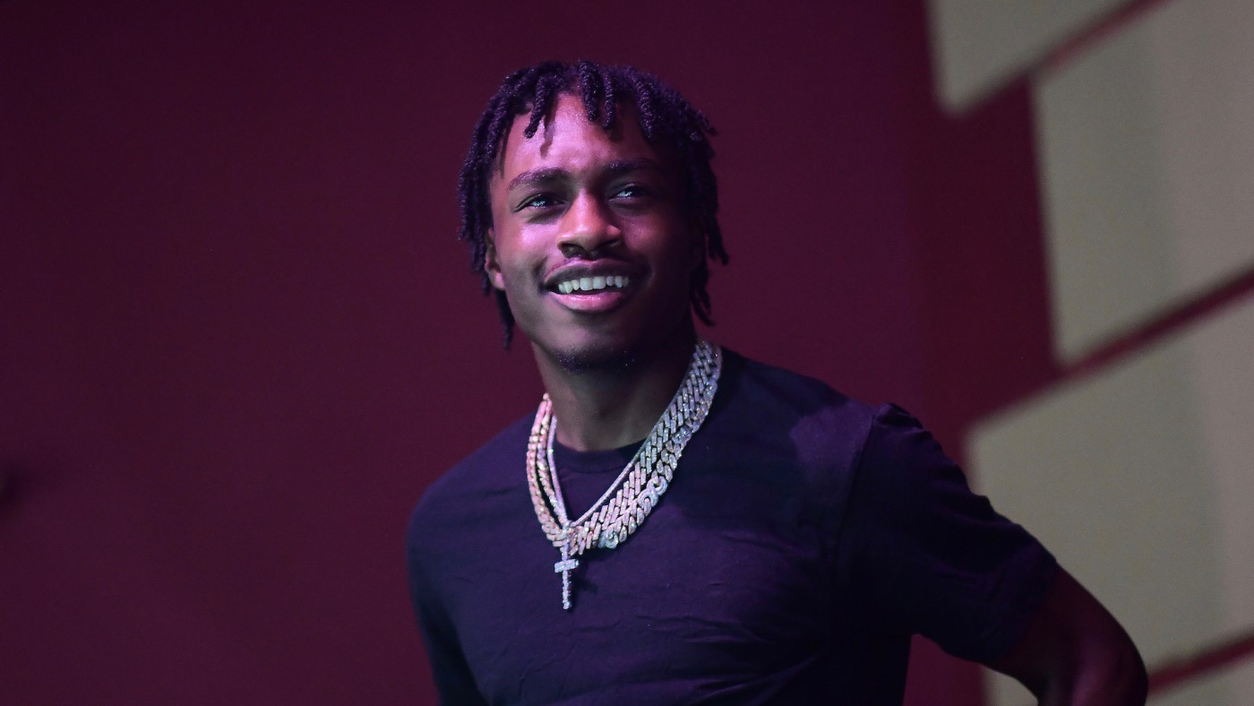 Lil Tjay Calls Out 6ix9ine Fans Who Believe He Was Right To Snitch