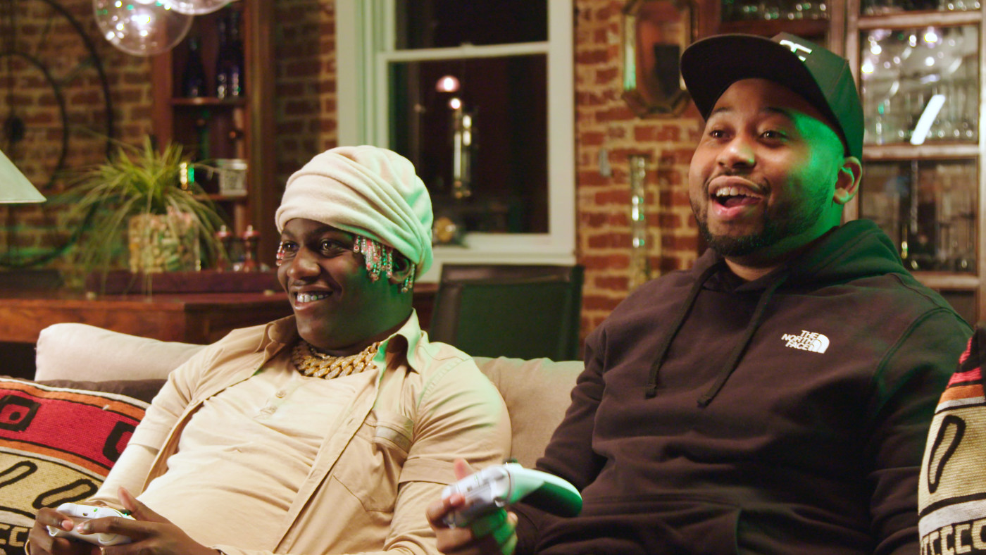 Dj Akademiks Challenges Lil Yachty To A Game Of Fortnite On The Sticks Complex