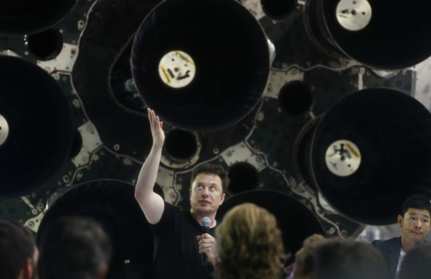 Elon Musk Doesn't Think Apple Blows Minds Anymore | Complex