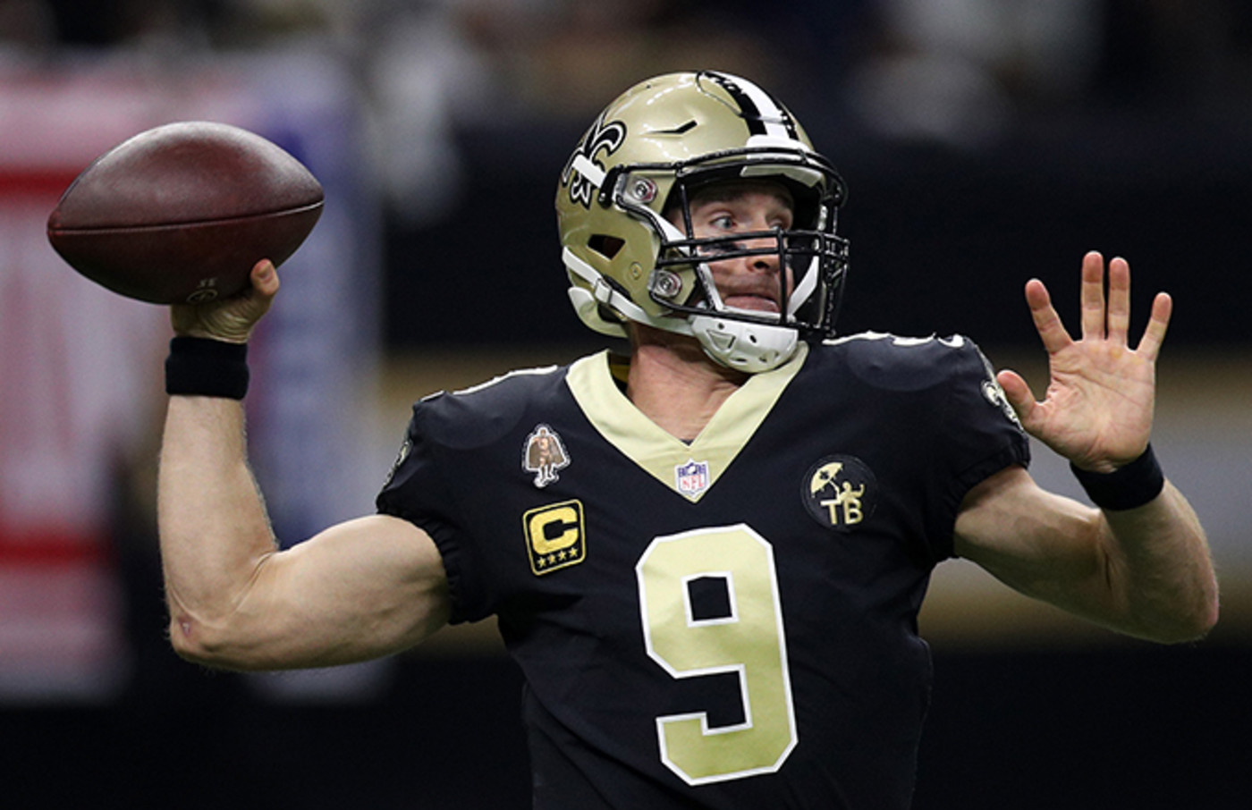Drew Brees Hand Injury Might Keep Him Out For A While Complex