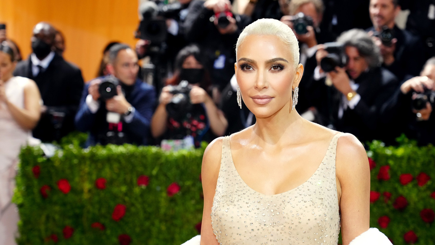 Kim Kardashian Xvideo Com - Kim Kardashian Agrees to Pay $1.26 Million Fine for Promoting Crypto on IG  | Complex