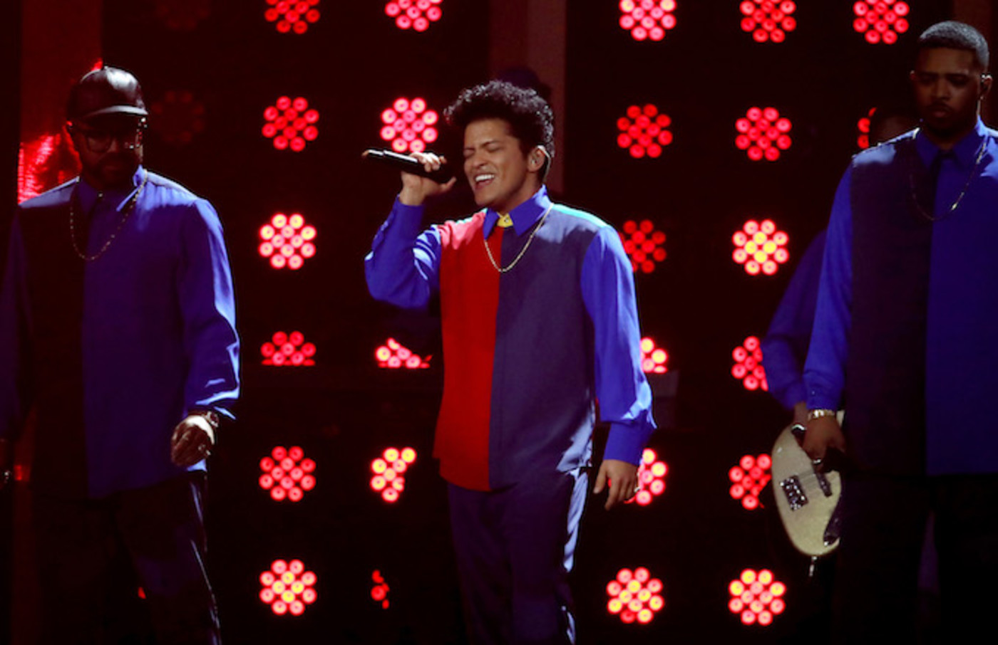 Bruno Mars And Cardi B S Finesse Has Already Matched A Michael
