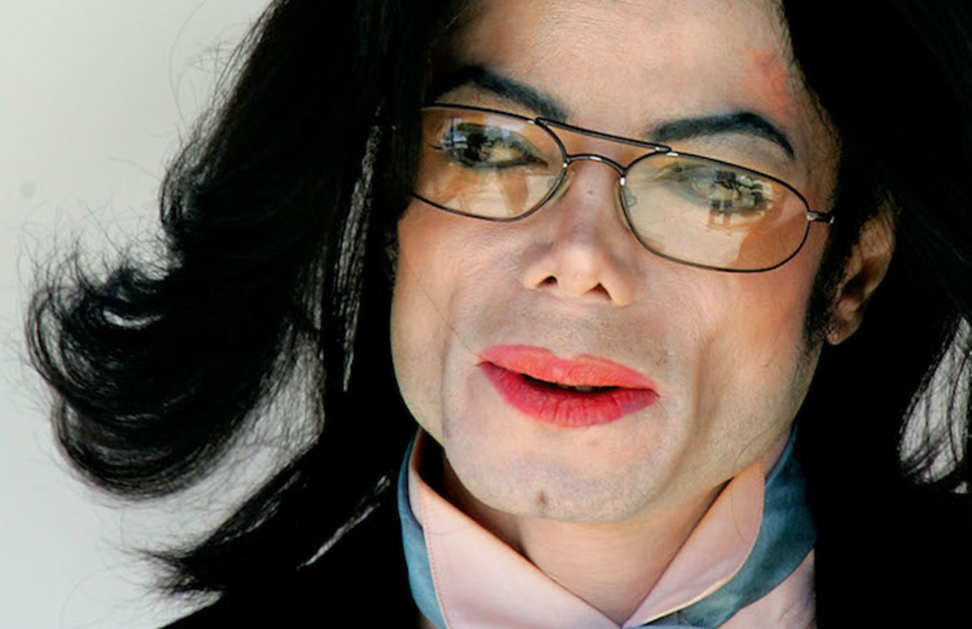 Hbo S Leaving Neverland Draws Criticism From Jackson S Estate Complex