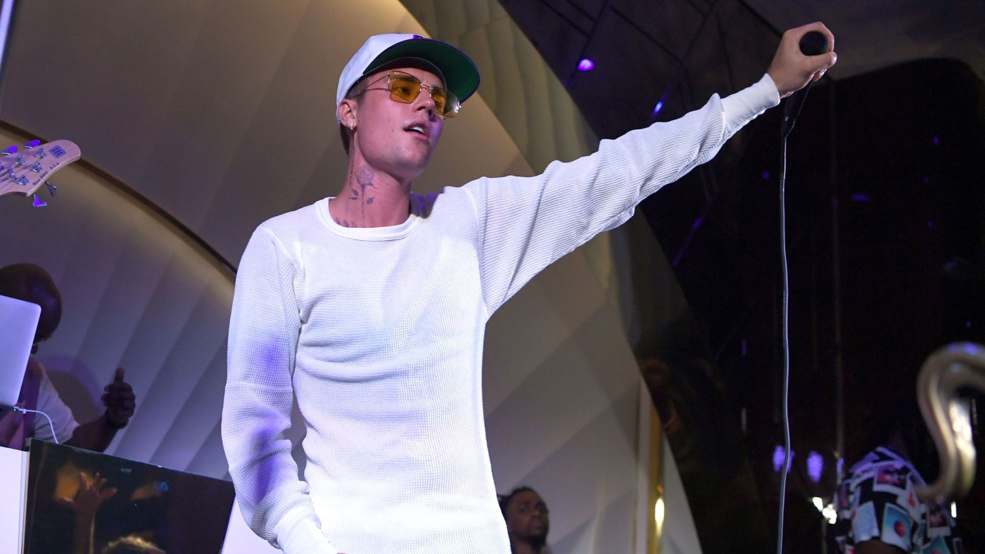 Justin Bieber Links With Wizkid and Tems on Remix of “Essence” | Complex