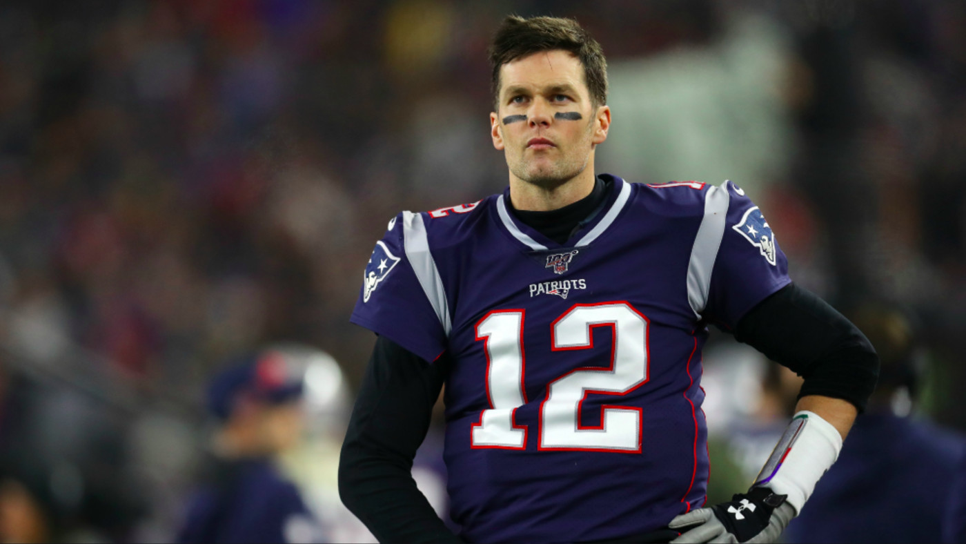 brady in a raiders uniform