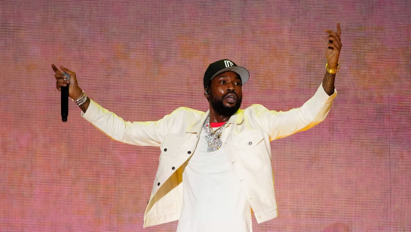 meek-mill-relates-squid-game-to-hood-poverty-in-america-complex