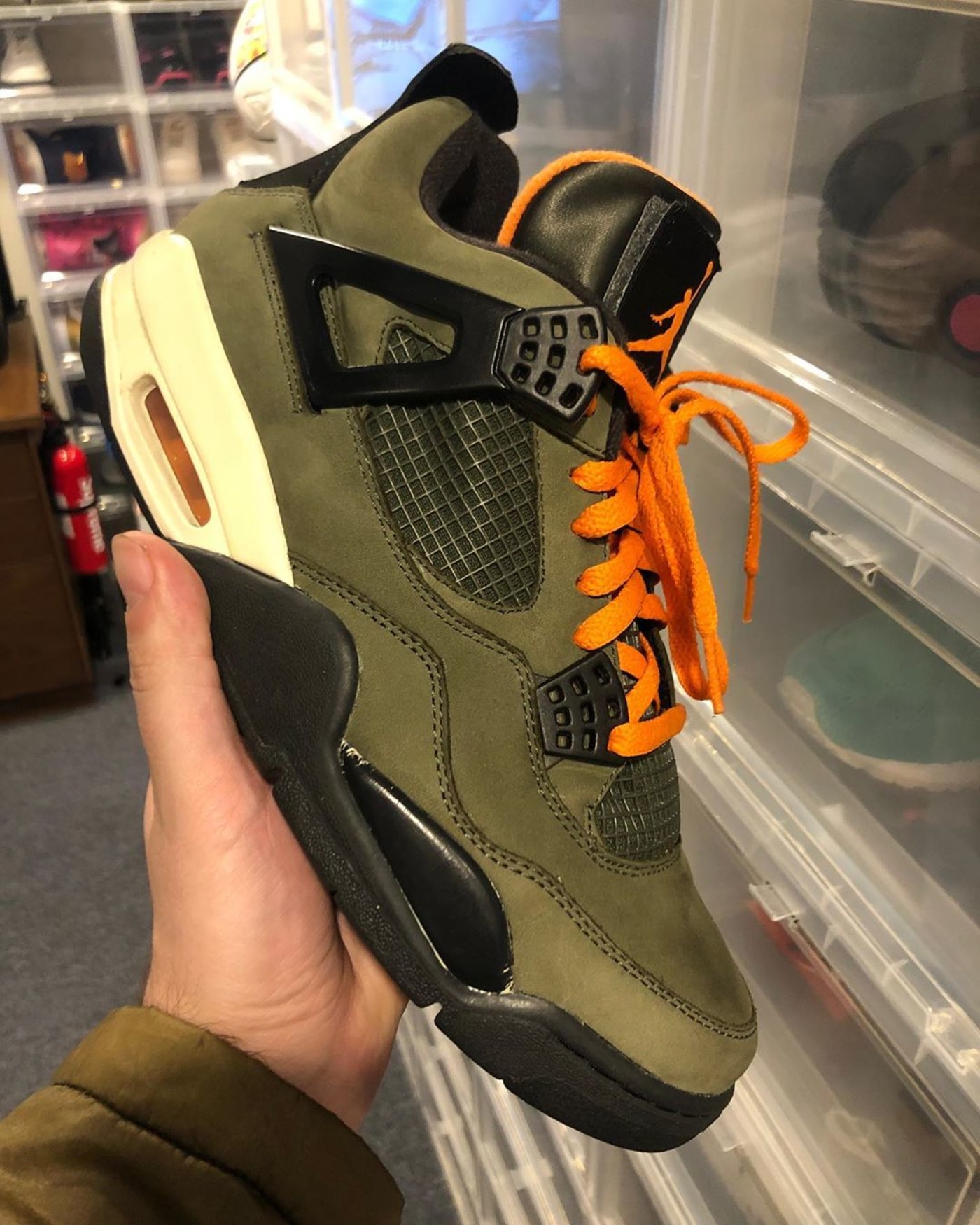 undefeated x air jordan iv