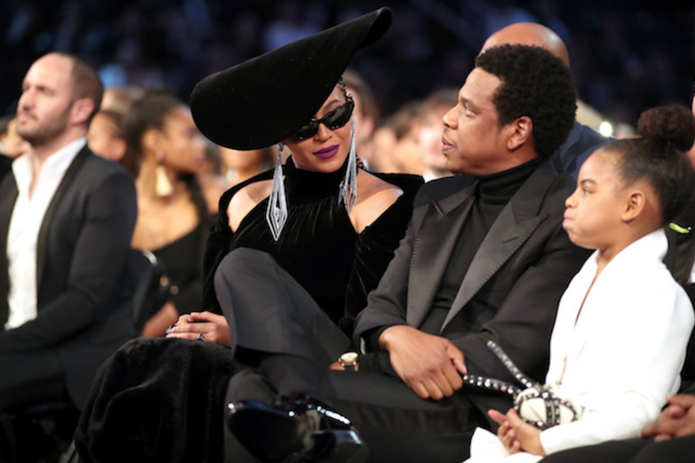 Jay Z Can T Stop Blue Ivy From Bidding At Auction Complex