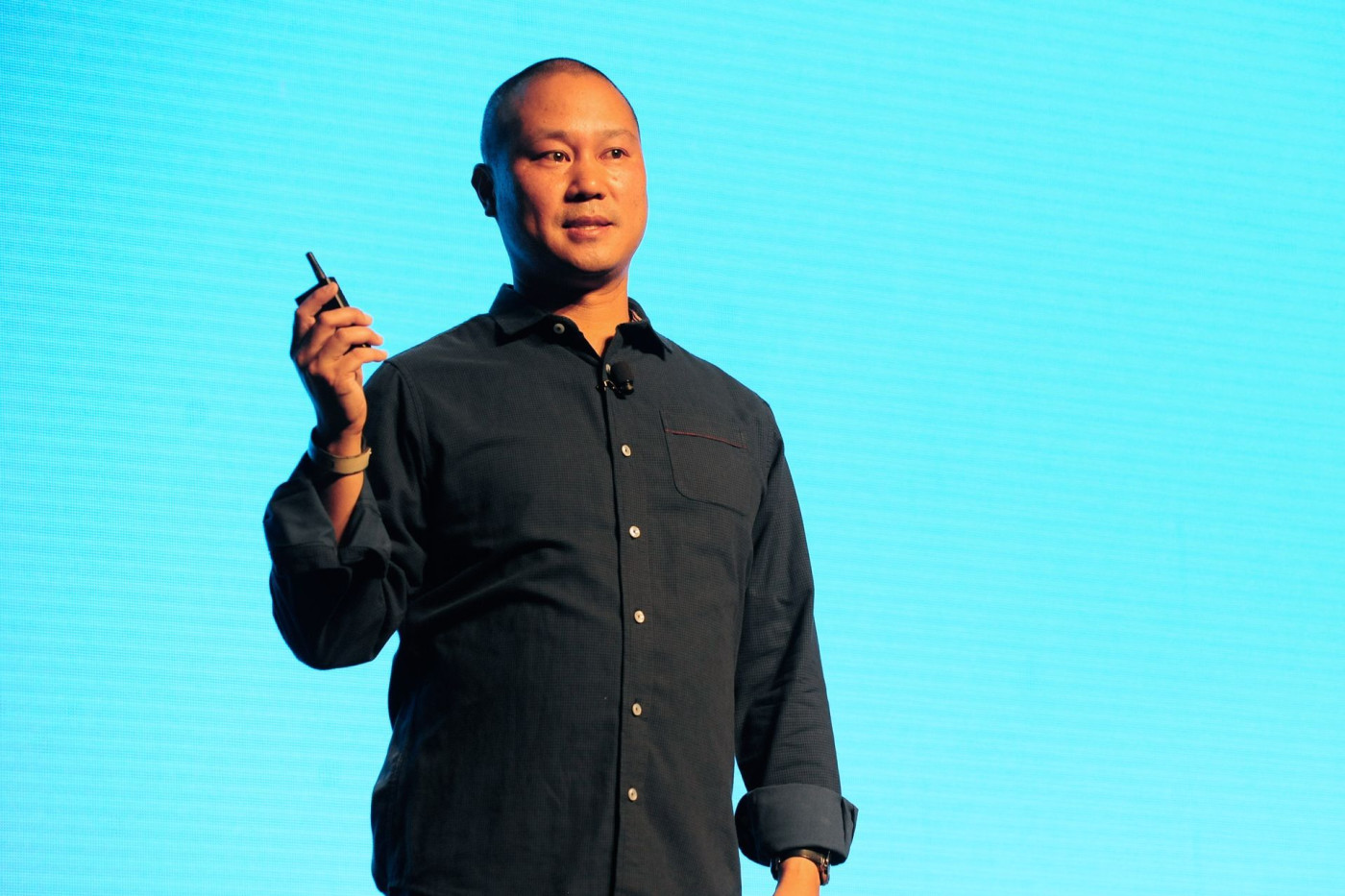 Former Zappos CEO Tony Hsieh Dies at 46 | Complex