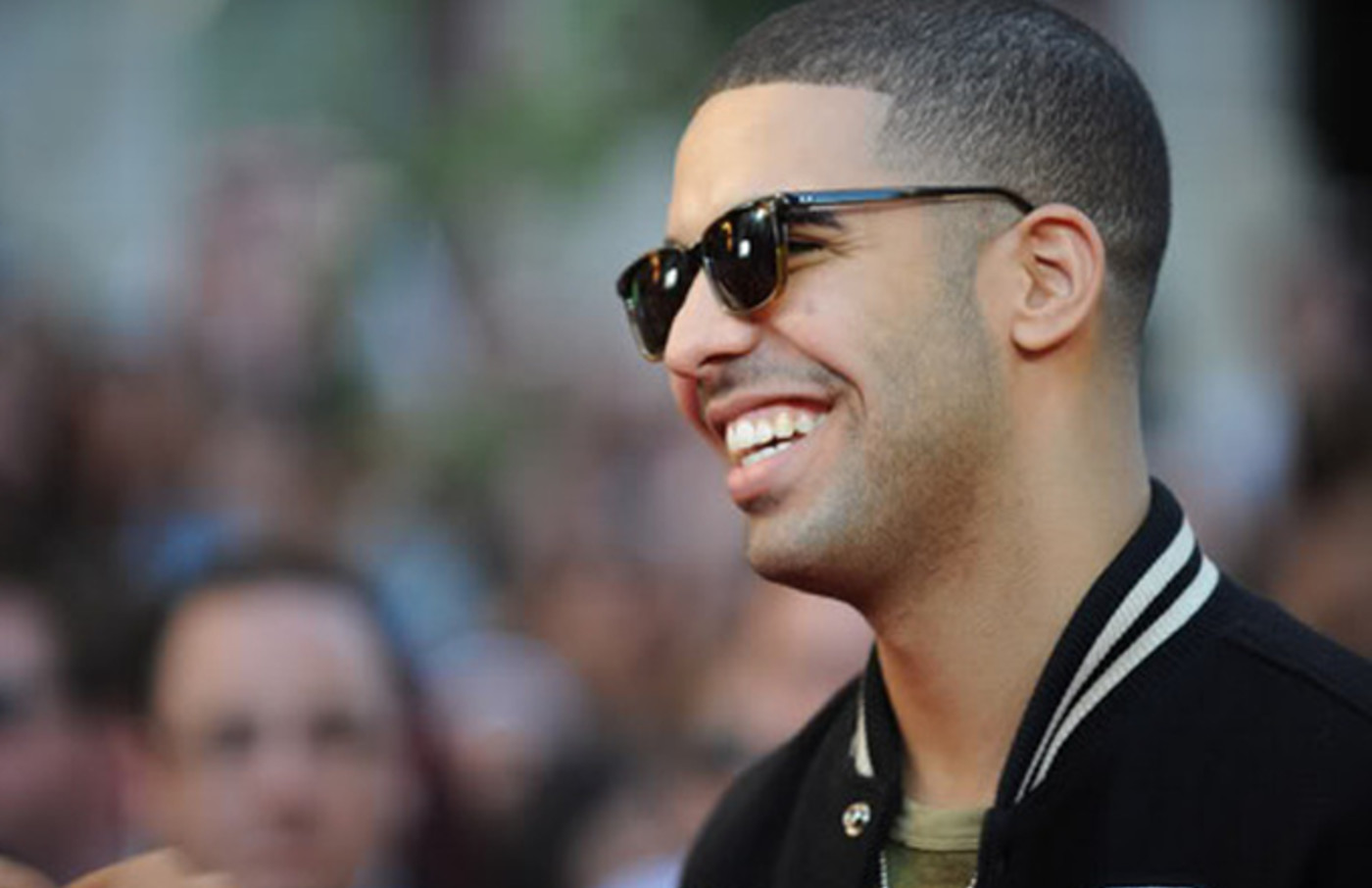 Label That Claims It Signed Drake in 2008 Sues Cash Money for ...