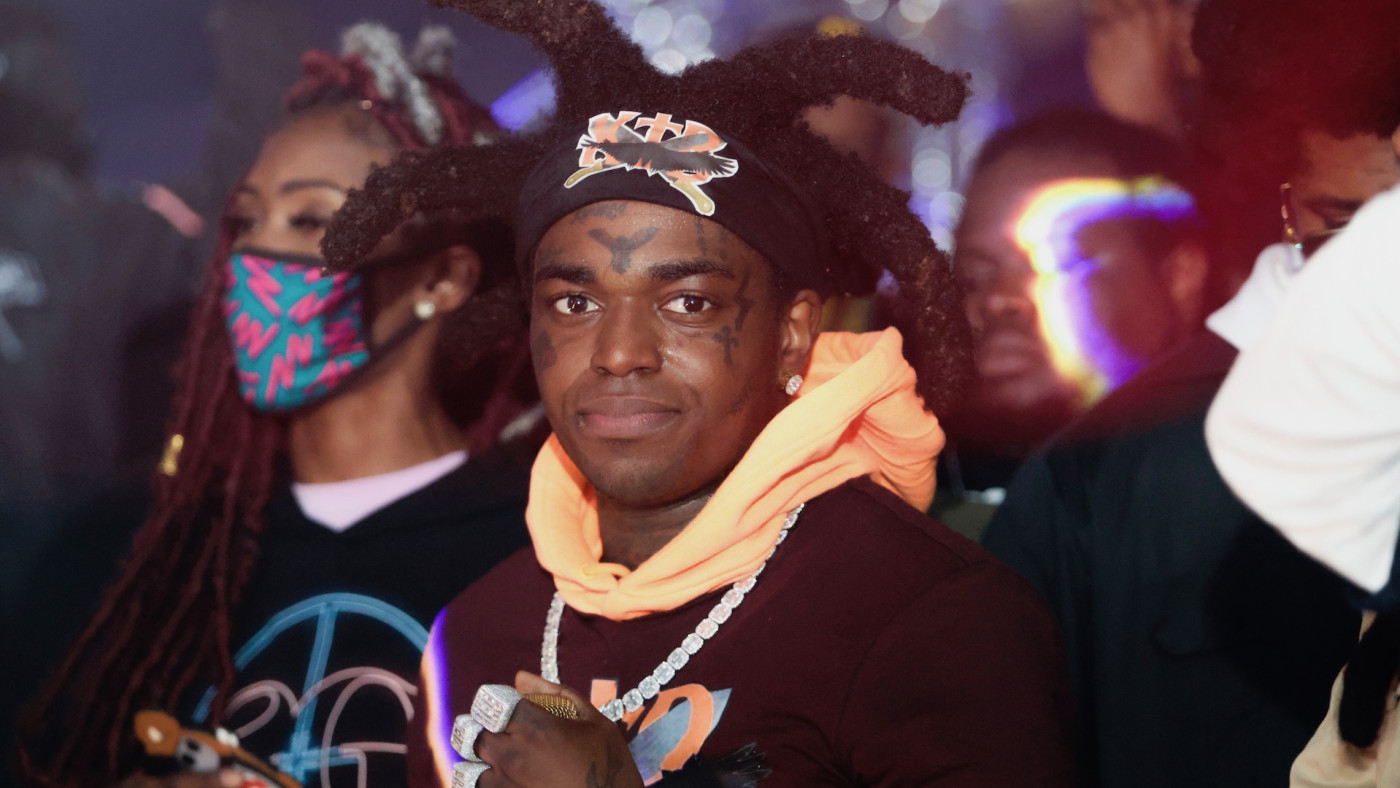 Kodak Black Shows Off Diamond Bracelet He Purchased For Cardi B Complex