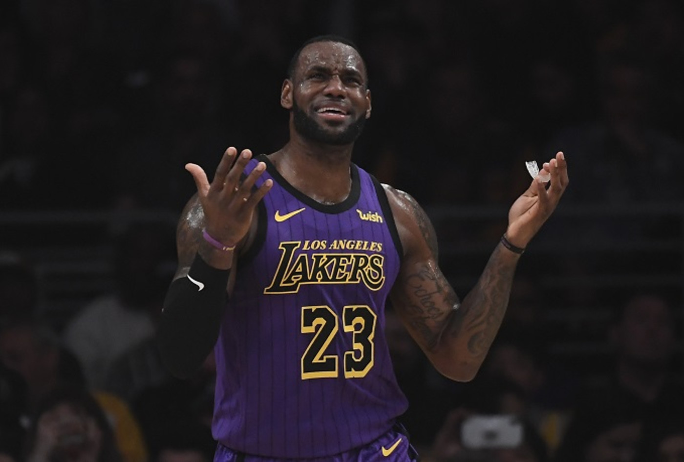Lakers Called Players Meeting To Ask Lebron To Stop Reacting To Teammates Mistakes Complex