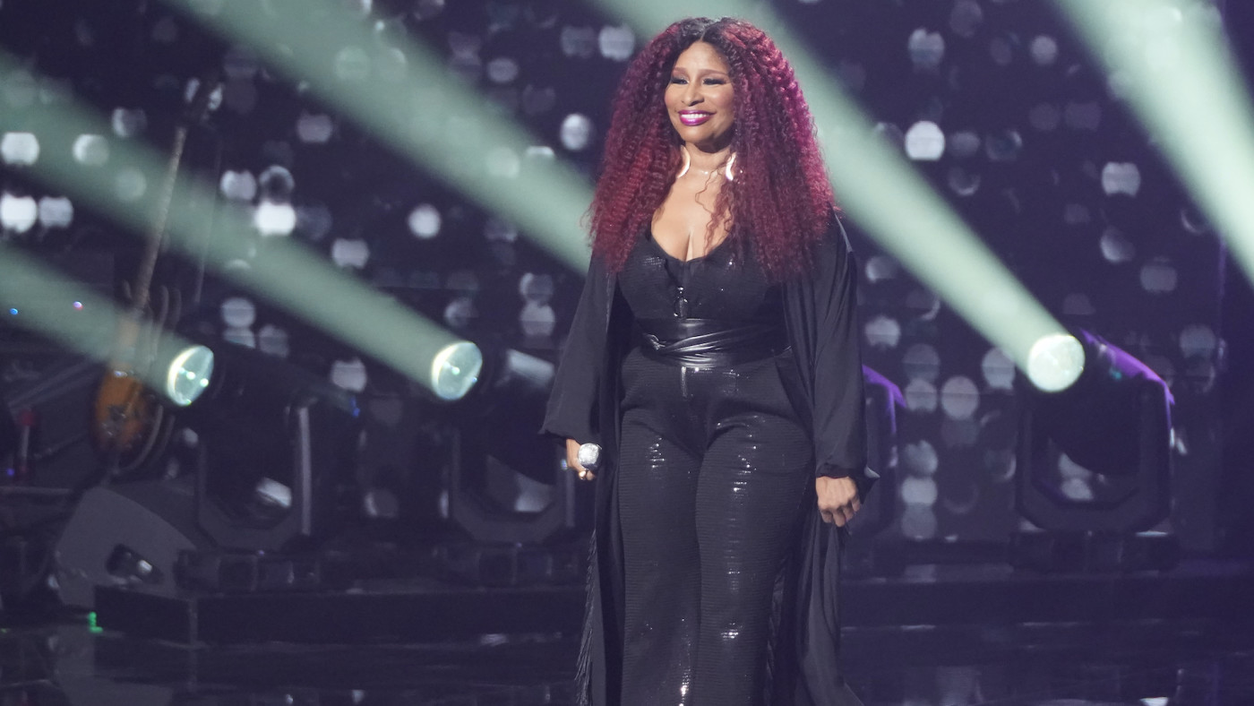 Watch Chaka Khan And Stephanie Mills Face Off In Verzuz Holiday Special Complex