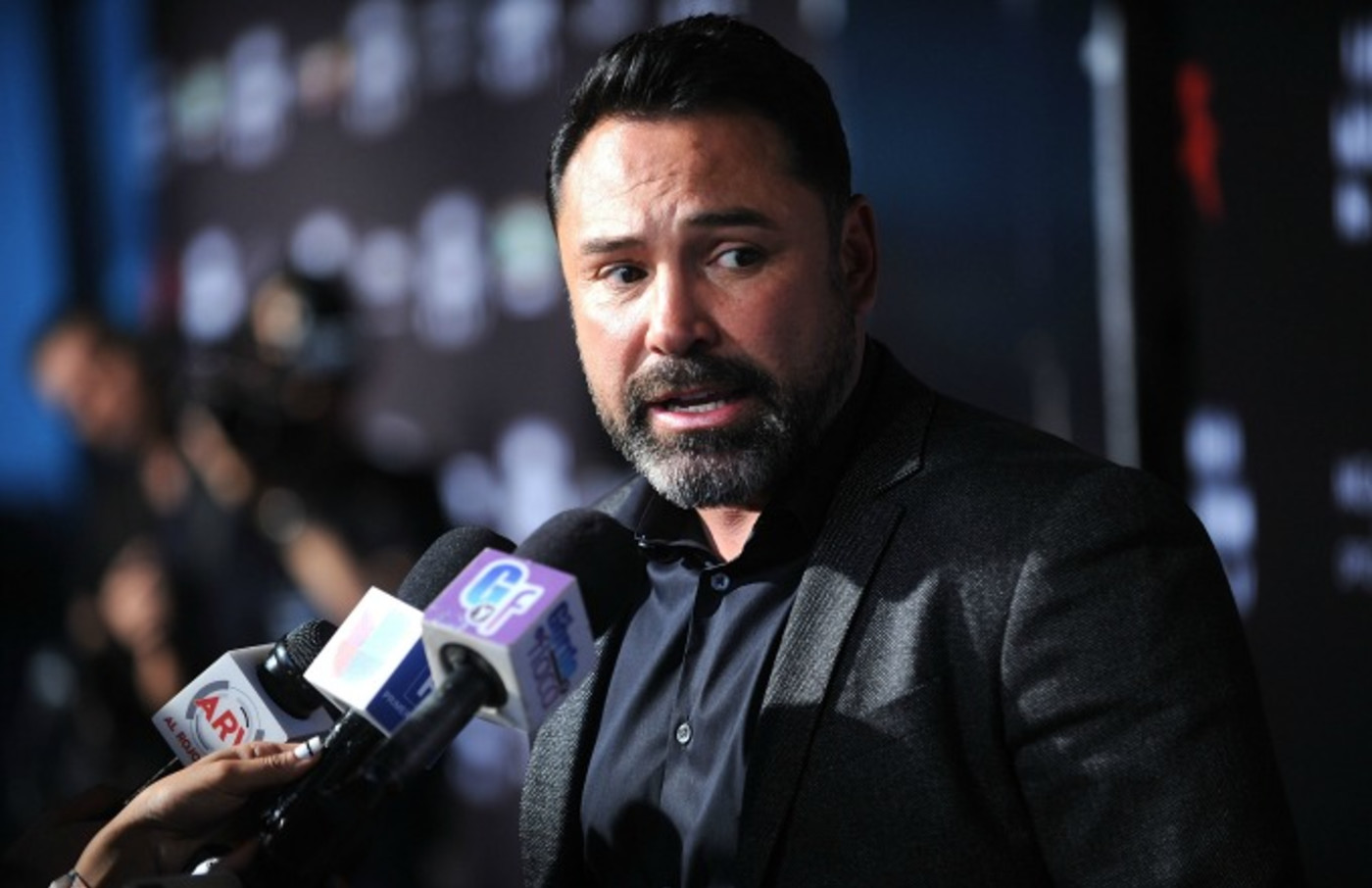 Oscar De La Hoya Addresses Cross Dressing Photos And Substance