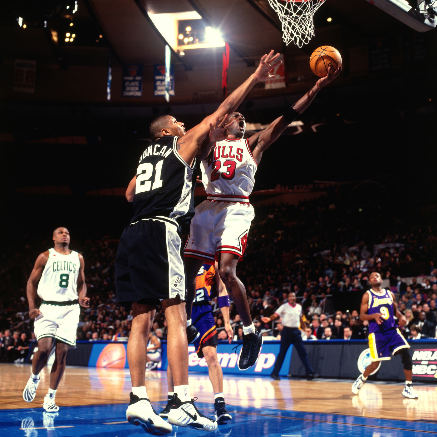 Penny hardaway wearing foamposite clearance