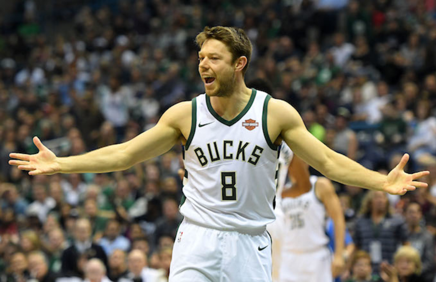 delly bucks jersey