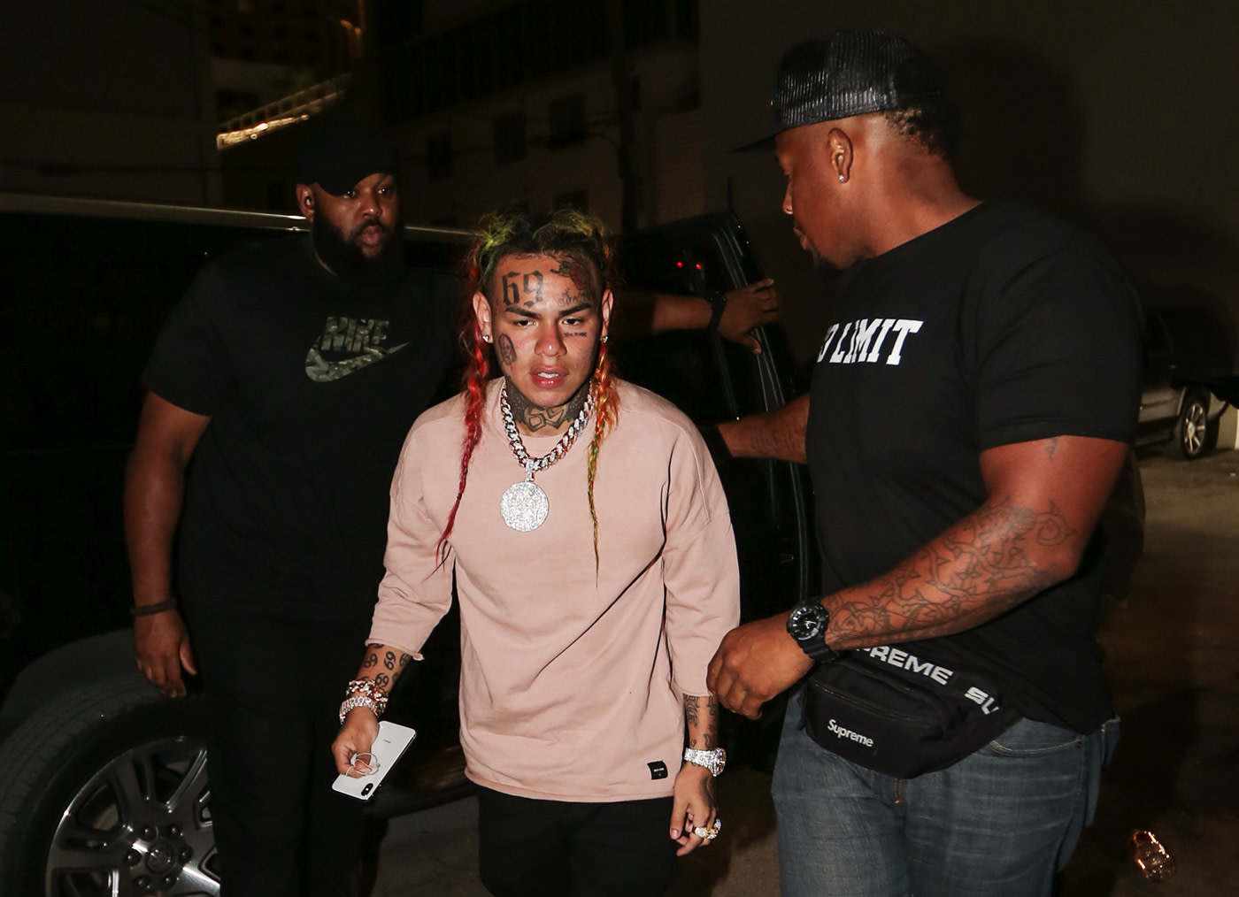 Tekashi 6ix9ine S Unprecedented Security Needs Will Cost Him