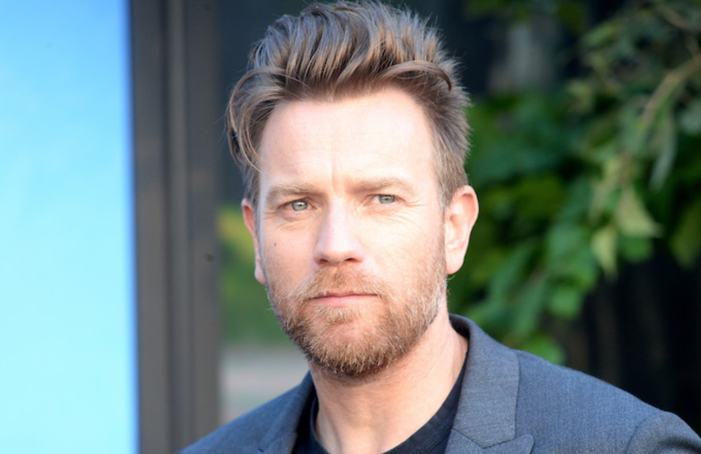 Ewan McGregor In Talks to Reprise Role as Obi-Wan Kenobi ...