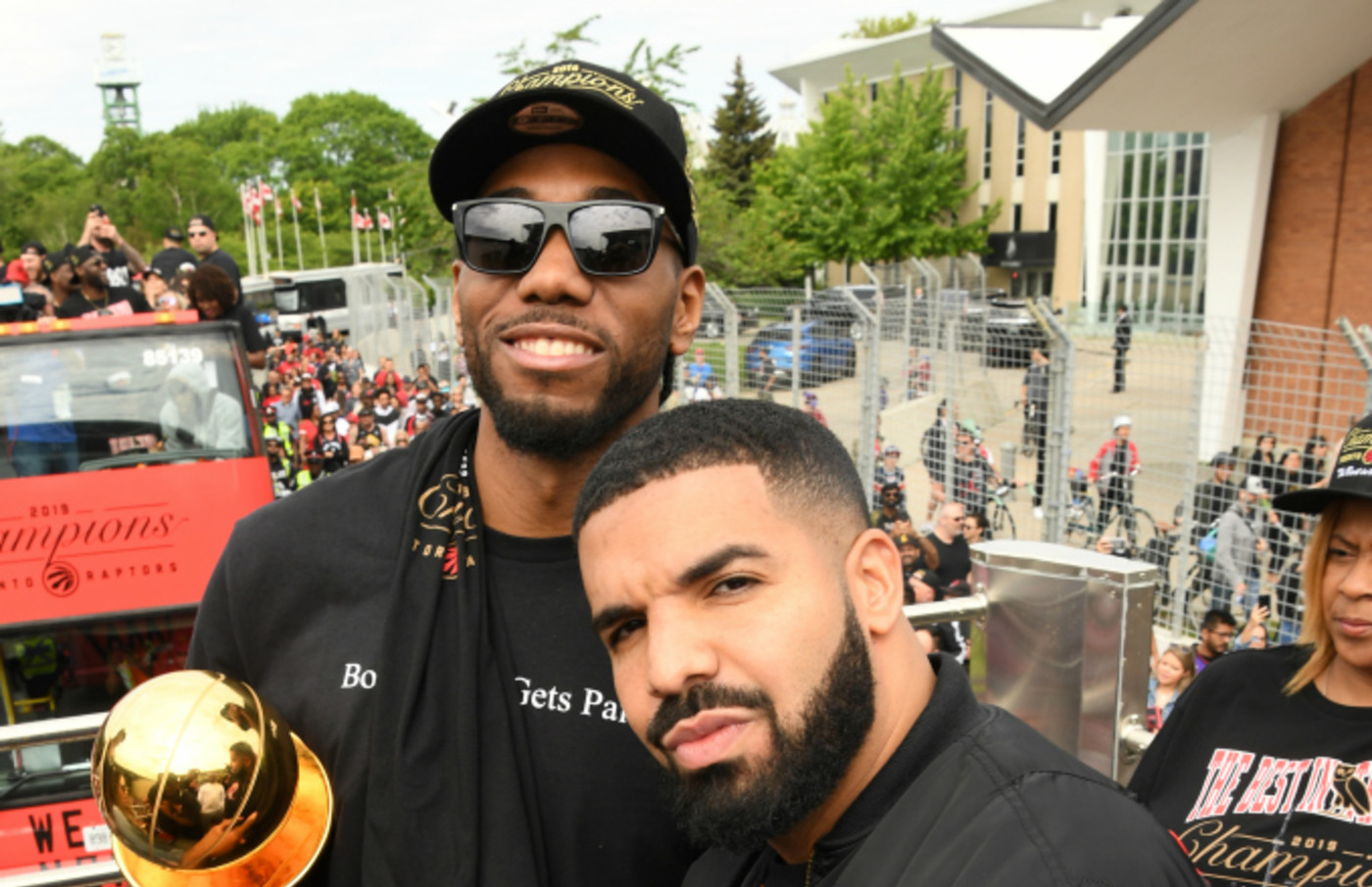 kawhi leonard drake photo