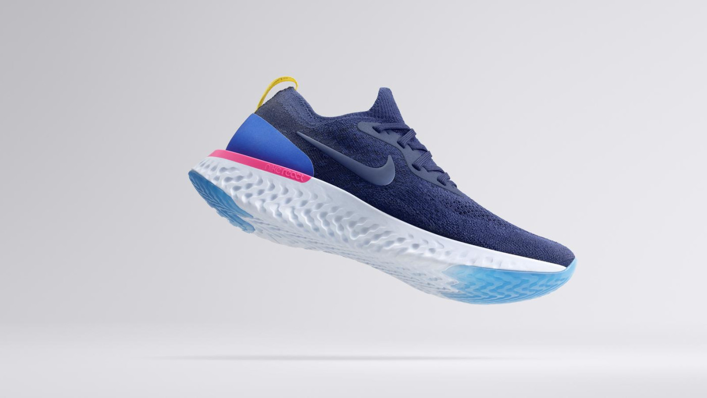 nike epic react flyknit size 4