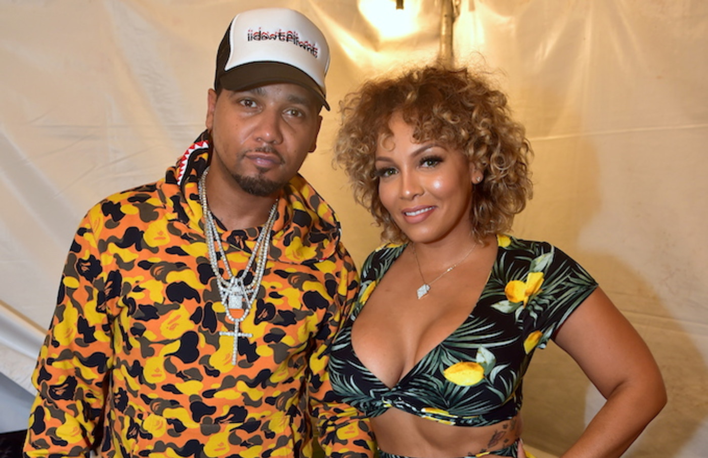 Juelz Santana Proposes To Kimbella At The Apollo Theater Complex