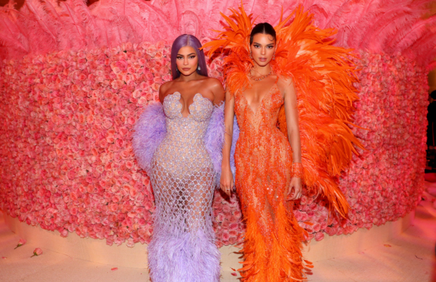 Marlon Wayans Compares Kylie and Kendall Jenners' Met Gala Dresses to