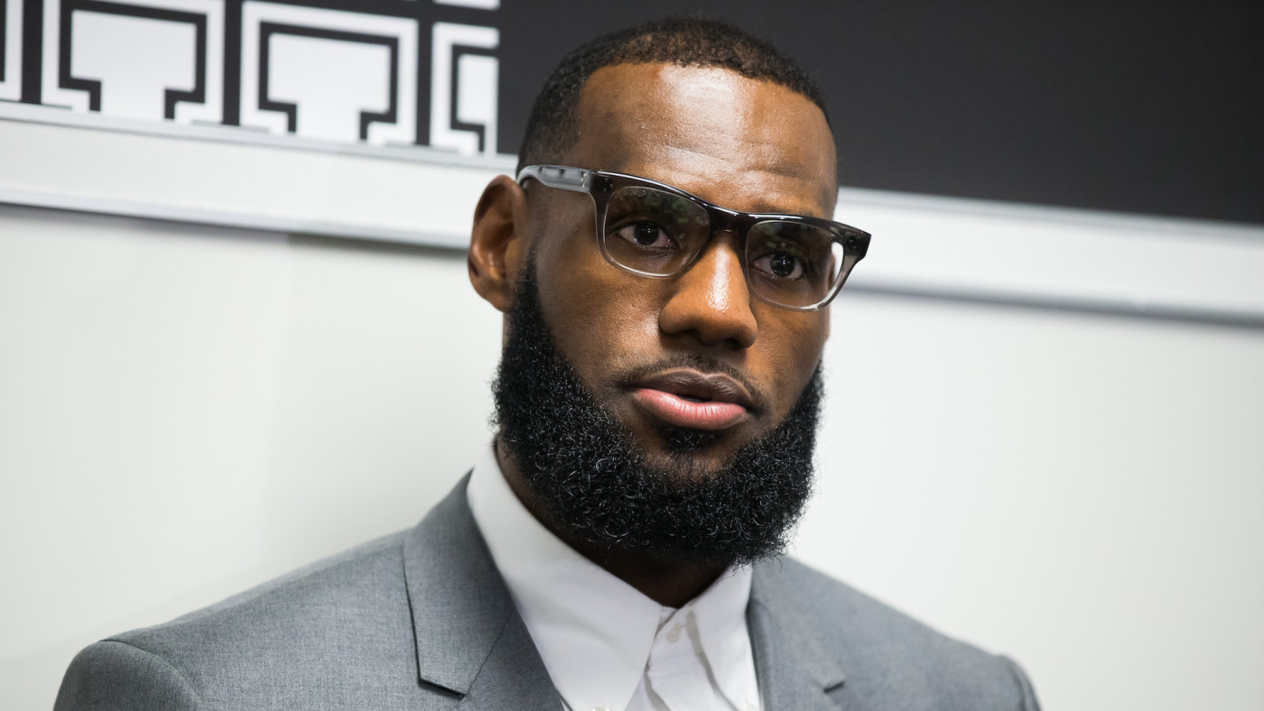 LeBron James Forms Voting Rights Group With Athletes and ... At 18 years old, james cared about other things.