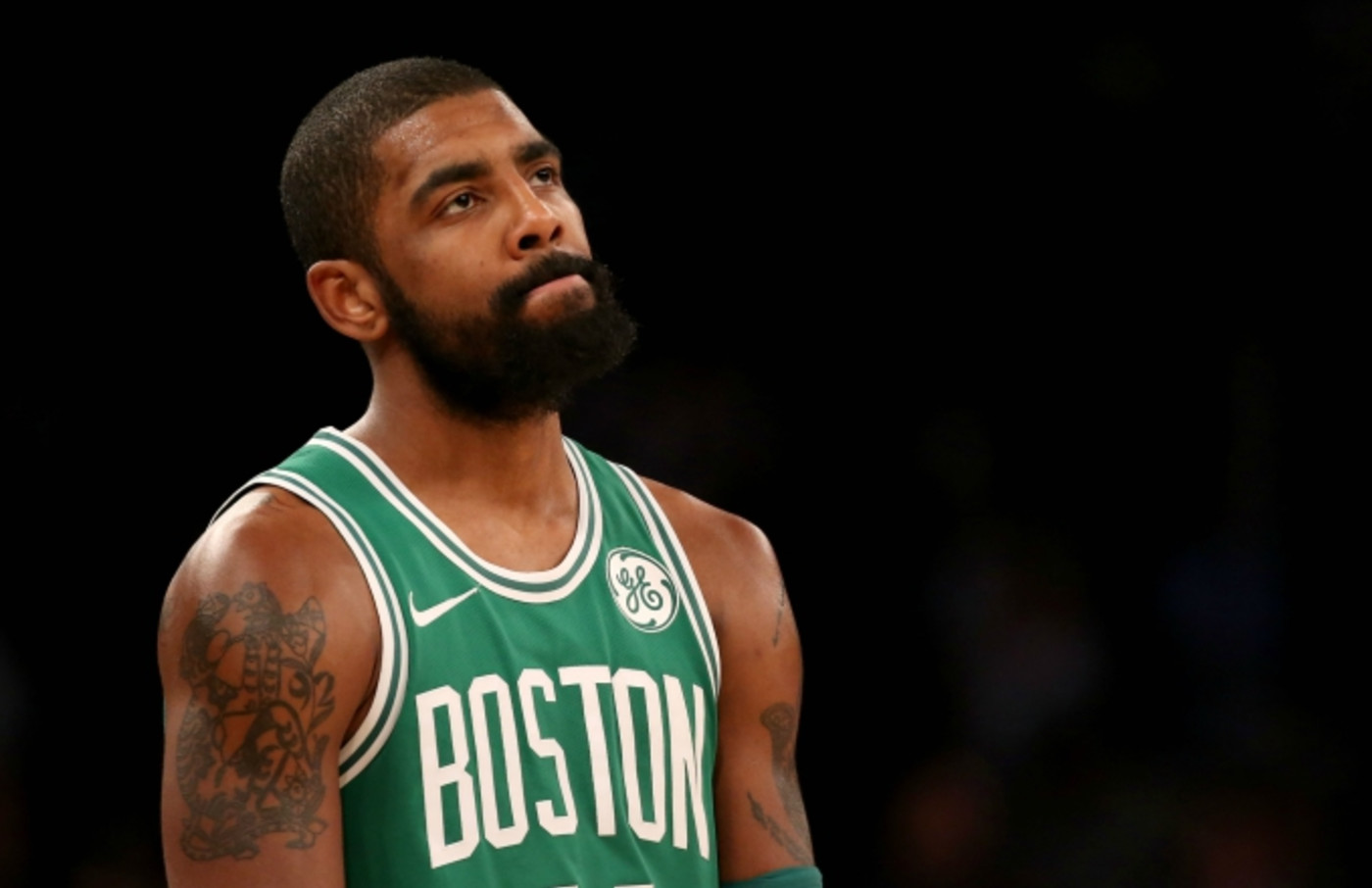 kyrie irving christmas jersey 2017