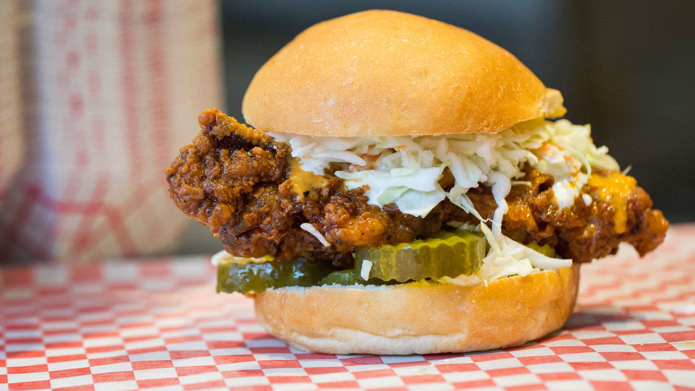 10 Best Fried Chicken Spots In Canada Open Right Now Complex