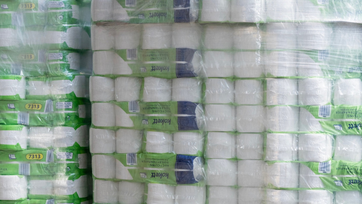 Authorities Find 18 000 Pounds Of Toilet Paper In Stolen Semi