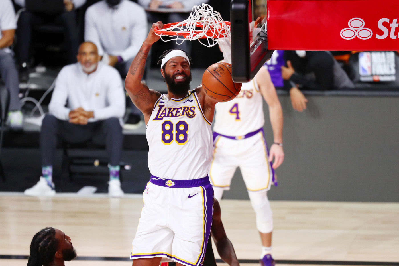 After Jimmy Butler Drops 40 It S Still The Lakers Nba Finals To Lose Complex