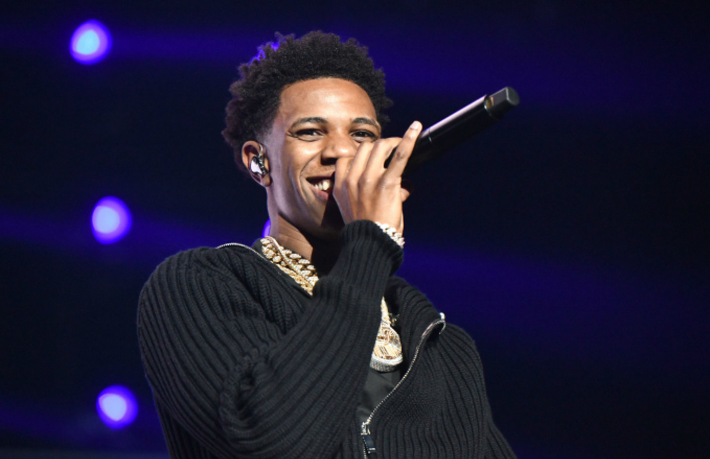 Follow A Boogie Wit Da Hoodie S Lavish Lifestyle In The New Video For Swervin Complex