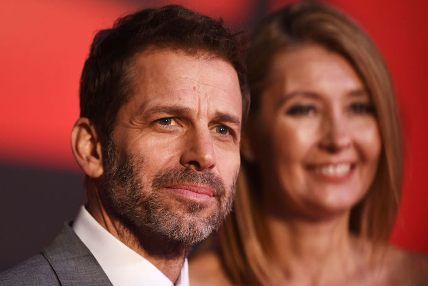 Zack Snyder Defends Batman Killing People in 'Batman v ...