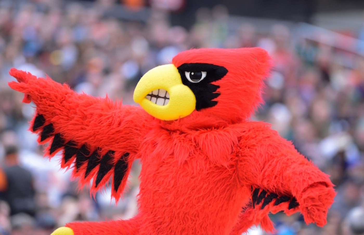 Louisville Student Will Not Receive $38,000 Half-Court Shot Prize Because of a Ridiculous Rule ...