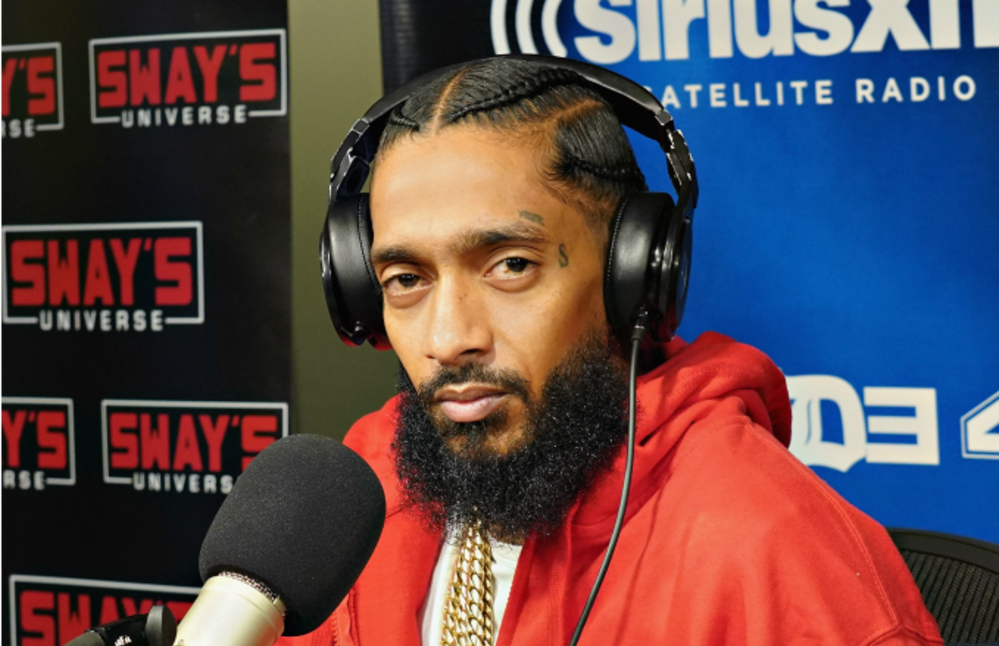 Meek Mill Honors Nipsey Hussle With New Chain | Complex