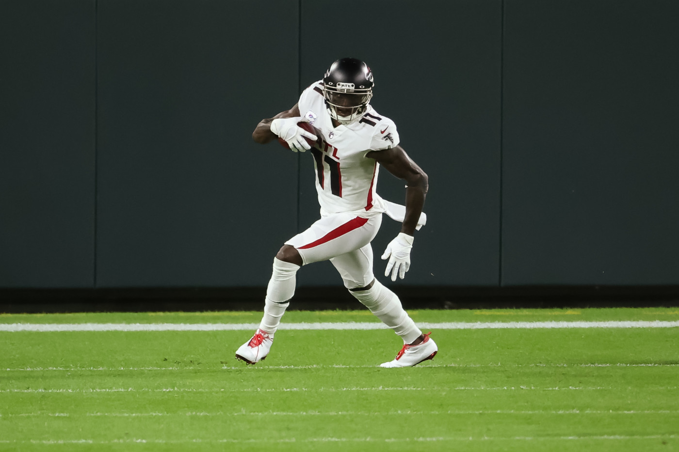 Nfl Trade Rumors 10 Nfl Players Who Could Get Traded Before The Deadline Complex