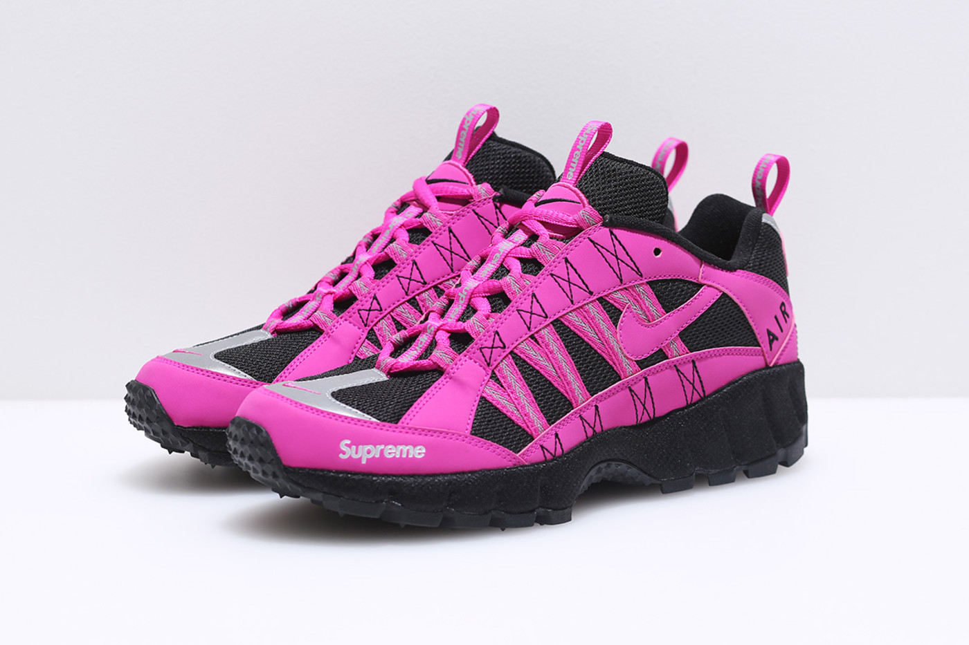 nike acg pink shoes