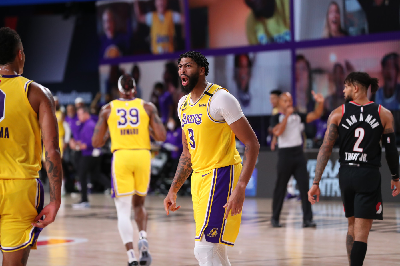Los Angeles Lakers Need Way More From Anthony Davis Complex
