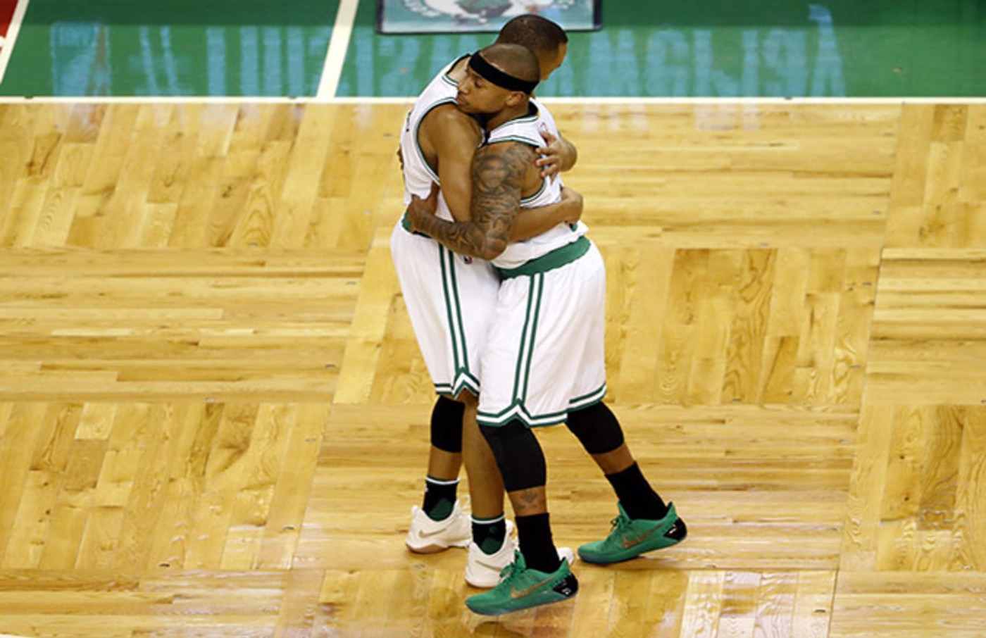 Isaiah Thomas Puts On Heroic Game One Performance Following Death Of His Sister Complex