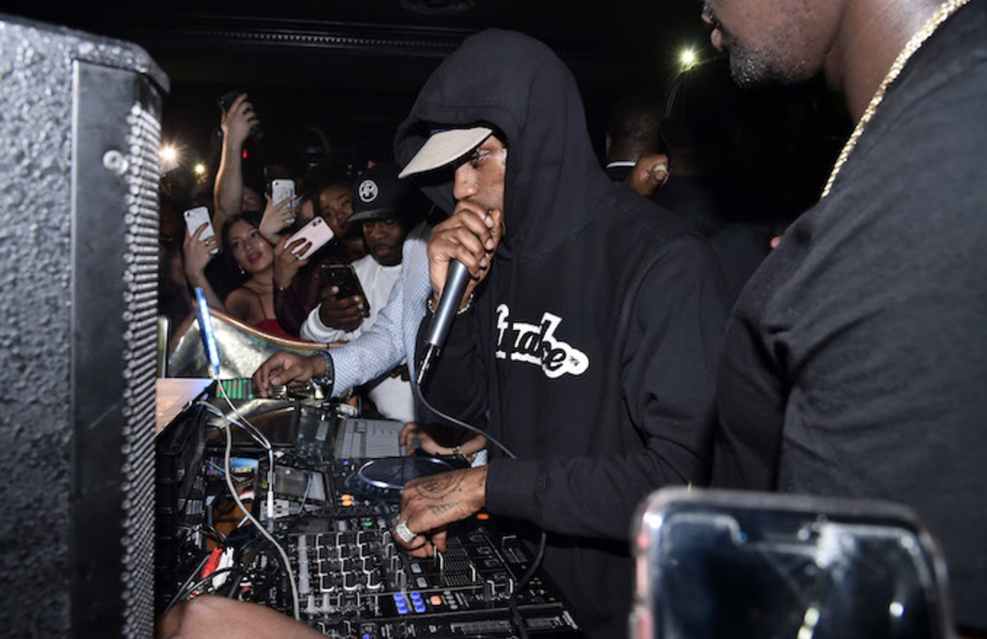 sicko mode roblox id loud Travis Scott Releases Skrillex S Remix Of Sicko Mode Complex