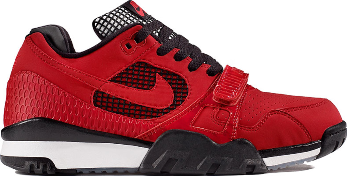 supreme trainer low