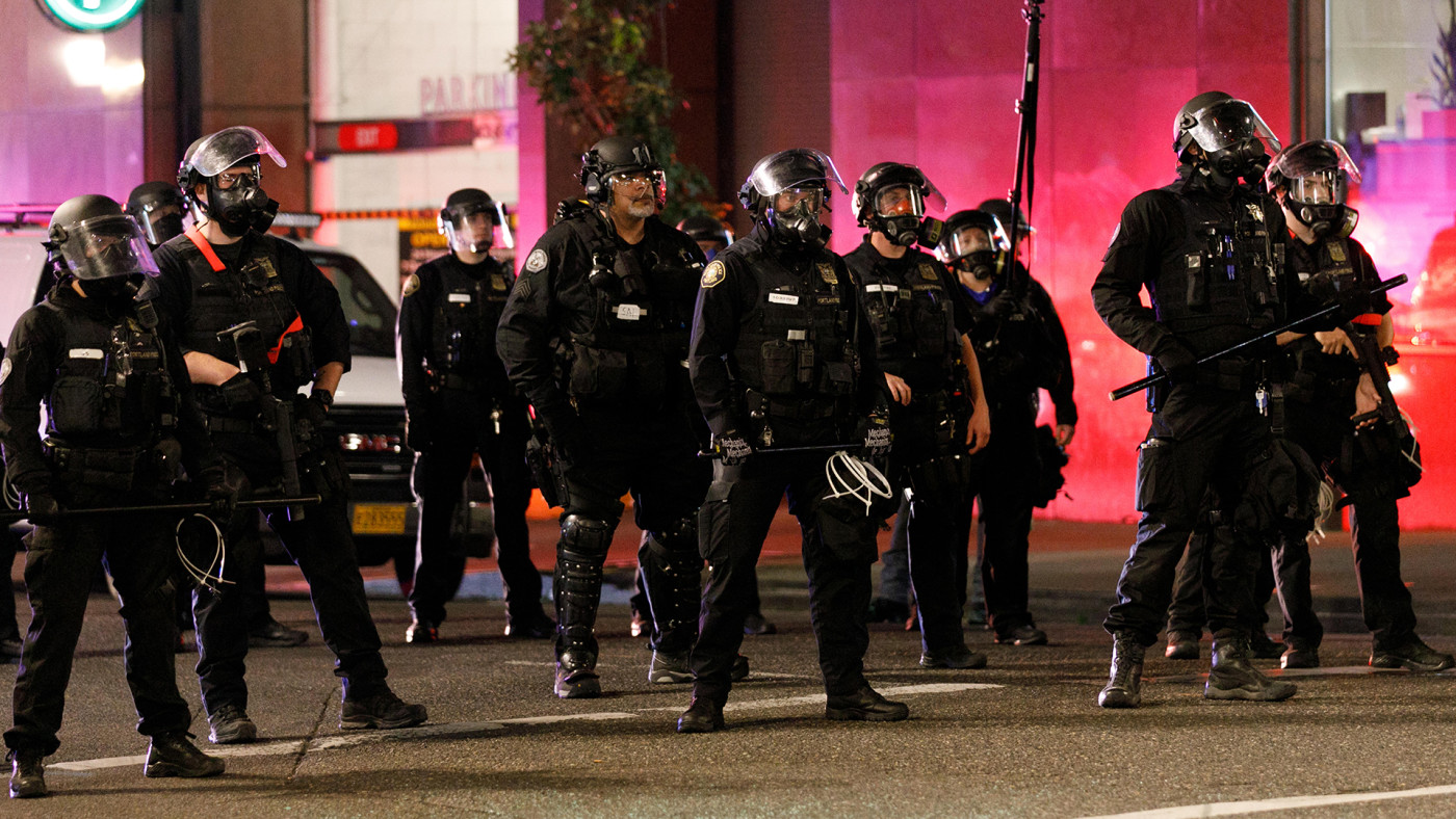 Federal Officers With No Identification Arrested Protesters In Portland Complex