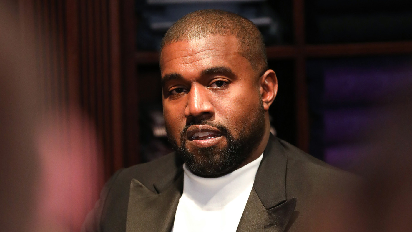 Kanye S Family Friends Reportedly Concerned After Campaign Event Complex