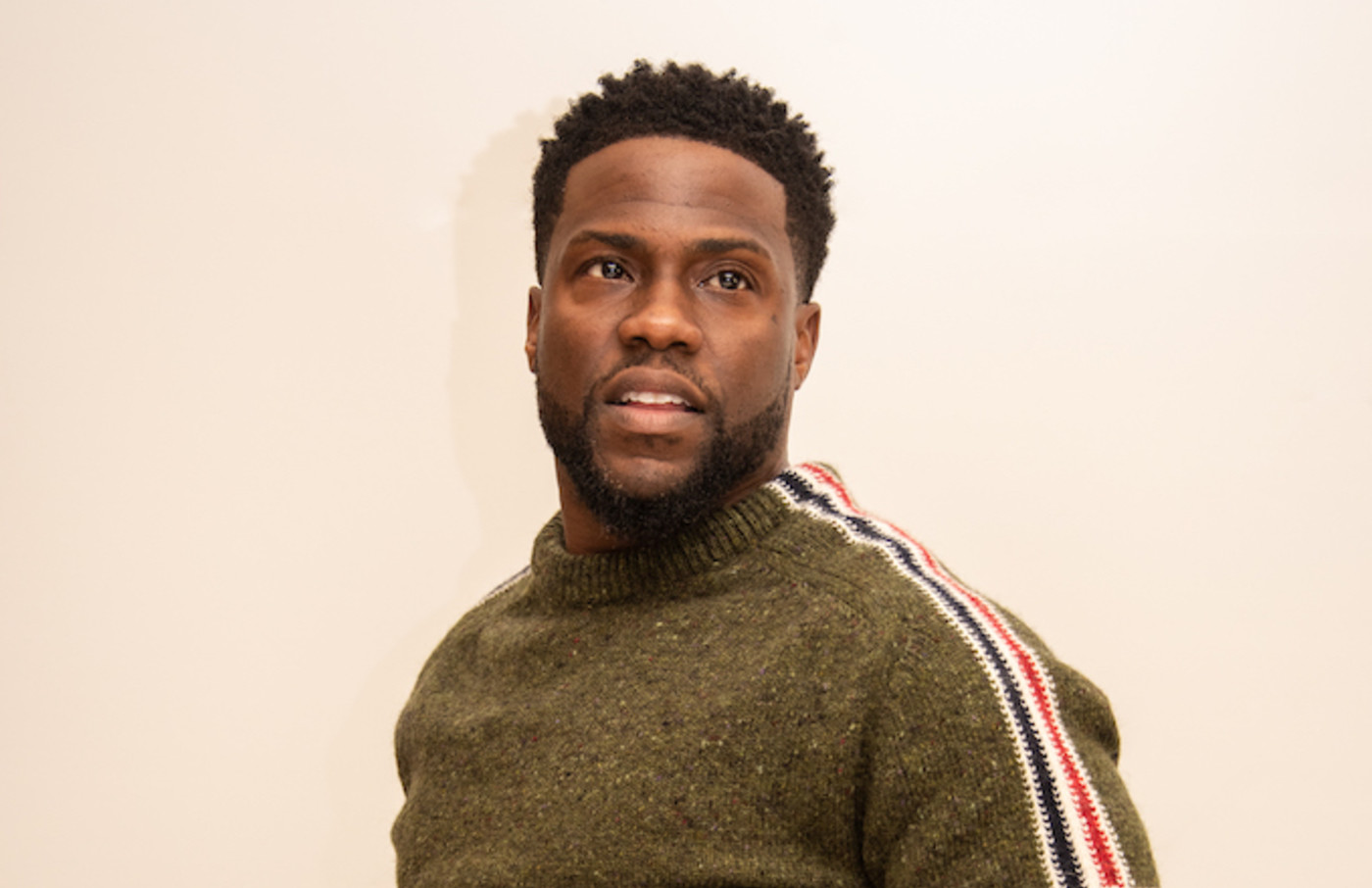 Kevin Hart S Old Homophobic Tweets Start Disappearing After