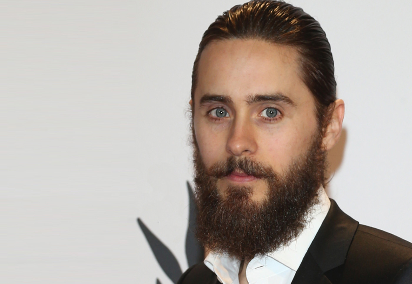 Here S How To Get And Maintain That Celebrity Inspired Scruff Complex Ca