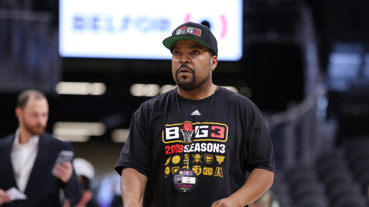 ice-cube-criticized-for-questioning-outrage-over-working-with-trump-complex