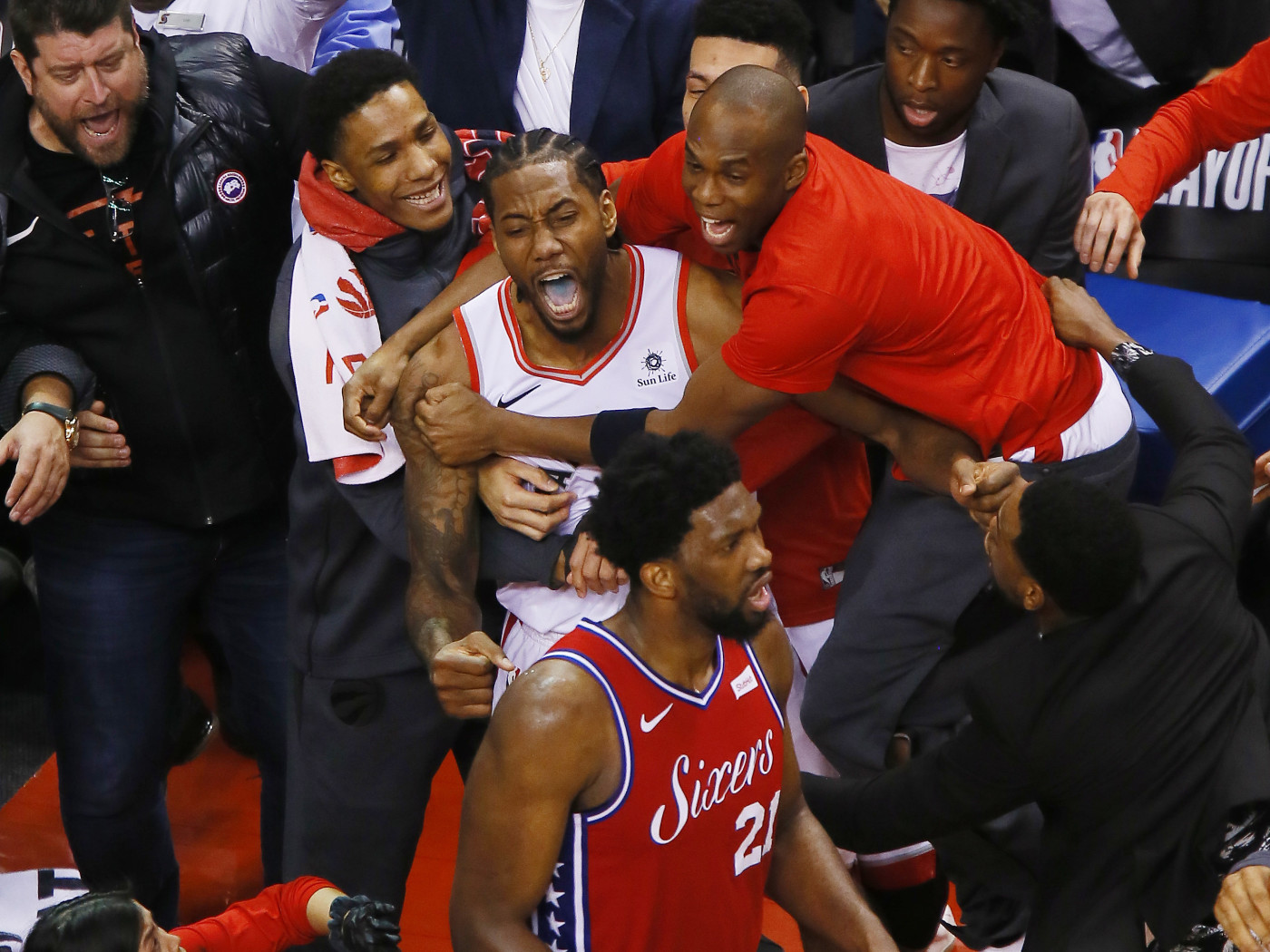 Why Kawhi Leonard S Clutch Shot Made It Easier For The Raptors To Sign Him This Summer Complex