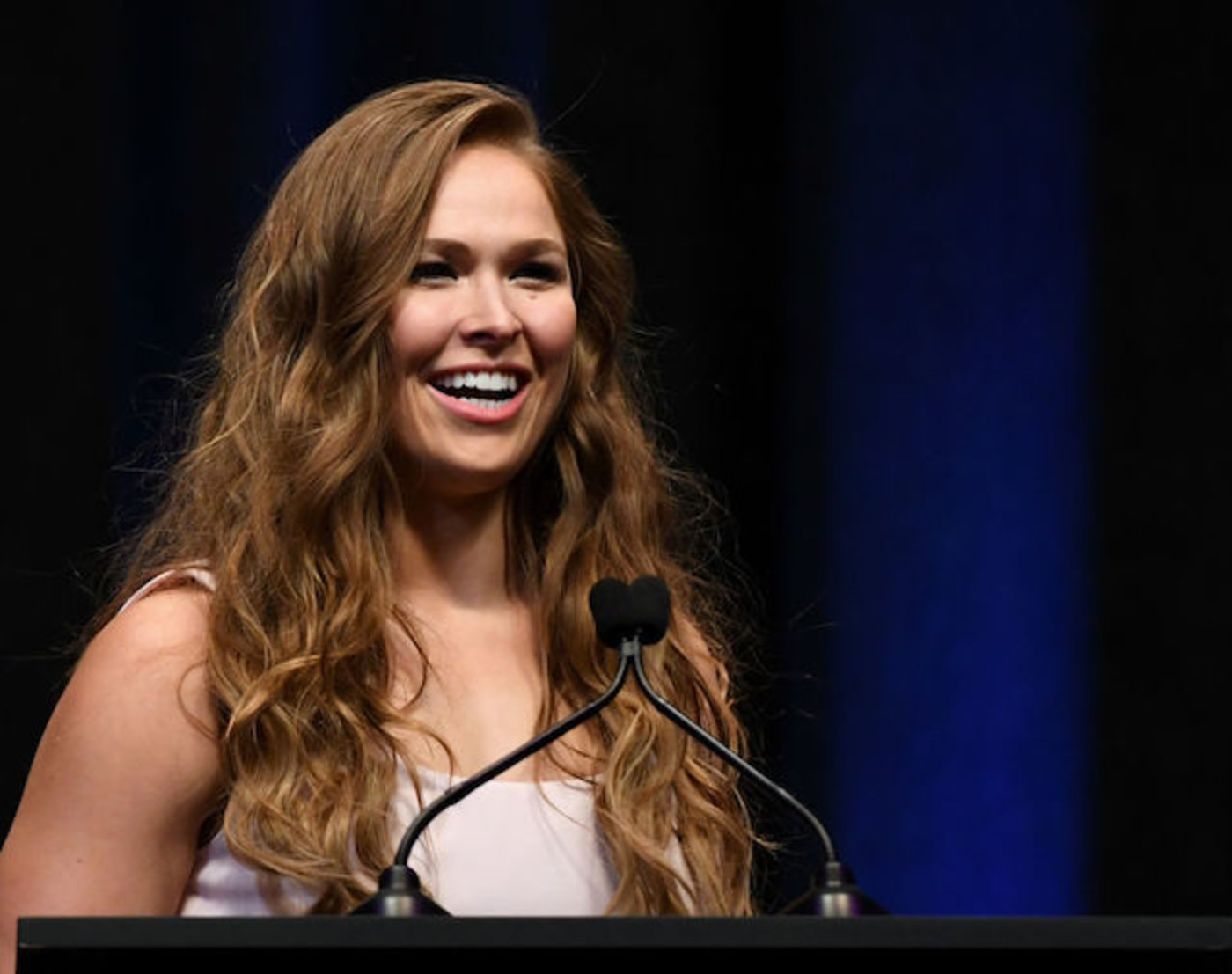 Ronda Rousey Makes History Wins Raw Women S Championship Complex