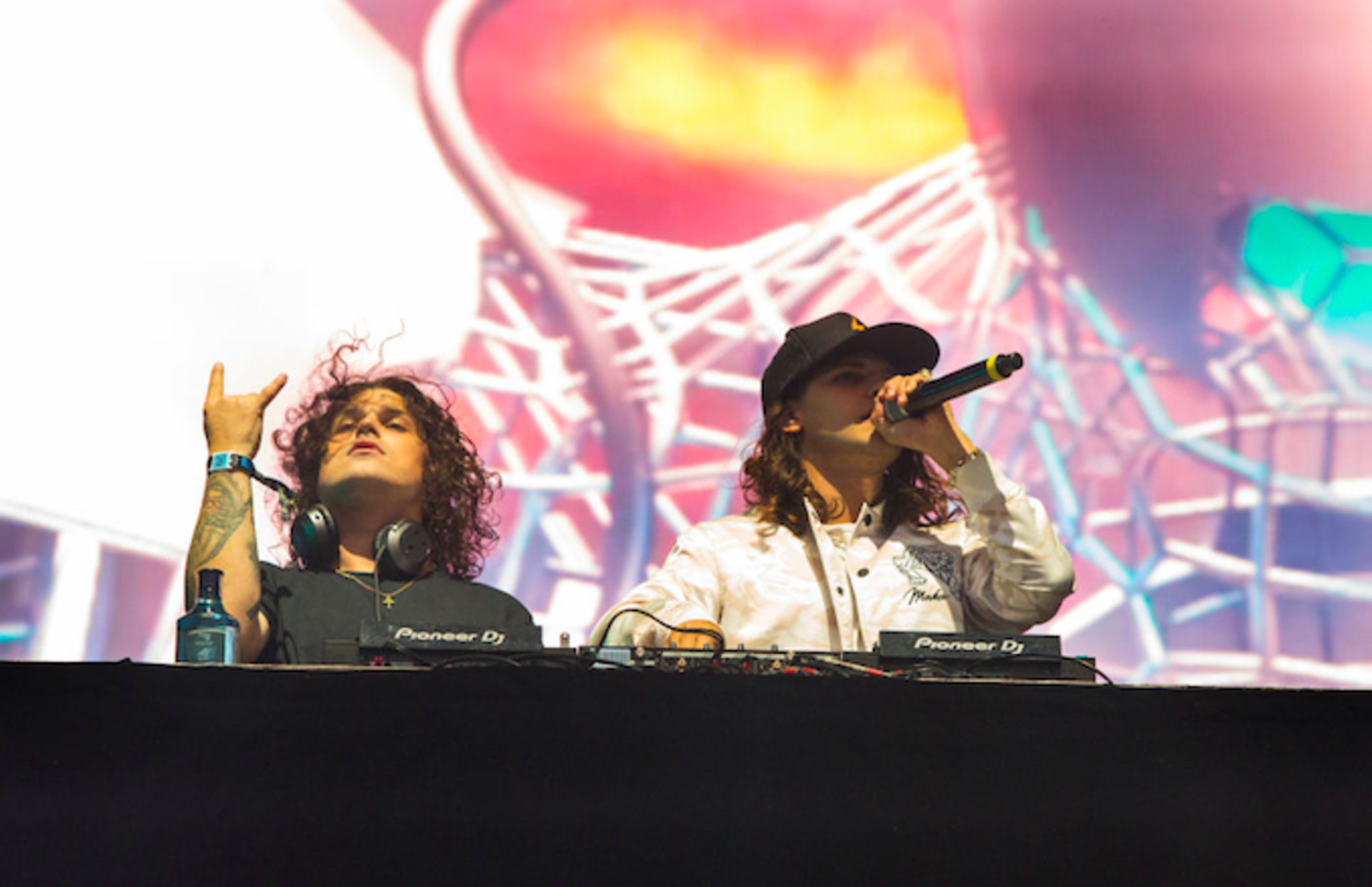 Listen To Dvbbs S New Blackbear Collab Idwk Complex